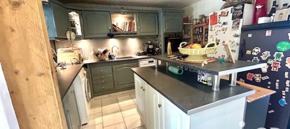 Casa de 4 dormitorios en Izon, France No. 296087 3