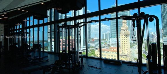 1 dormitorio propiedad comercial en venta en Miami, Miami-Dade, Florida, USA № 615068 3