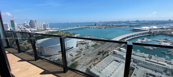 1 dormitorio propiedad comercial en venta en Miami, Miami-Dade, Florida, USA № 615068 11