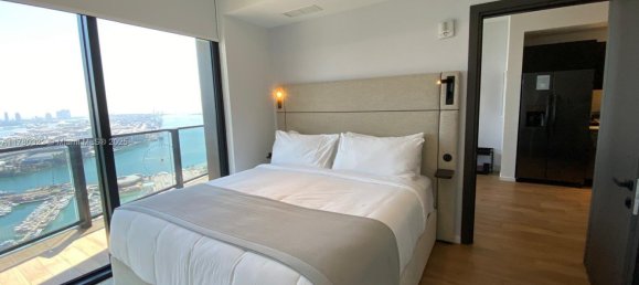 1 dormitorio propiedad comercial en venta en Miami, Miami-Dade, Florida, USA № 615068 4