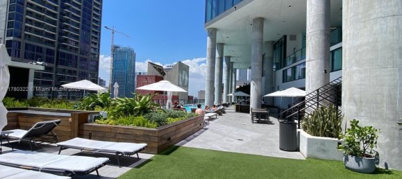 1 dormitorio propiedad comercial en venta en Miami, Miami-Dade, Florida, USA № 615068 15