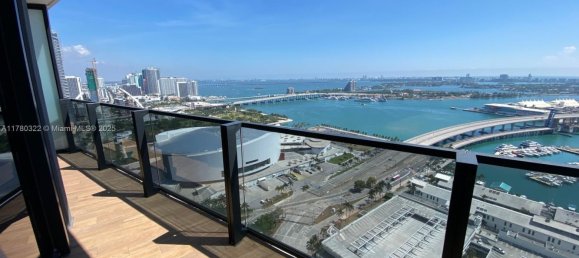 1 dormitorio propiedad comercial en venta en Miami, Miami-Dade, Florida, USA № 615068 8