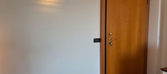 Квартира с 5 комнатами в Генуя, Италия № 284231 4