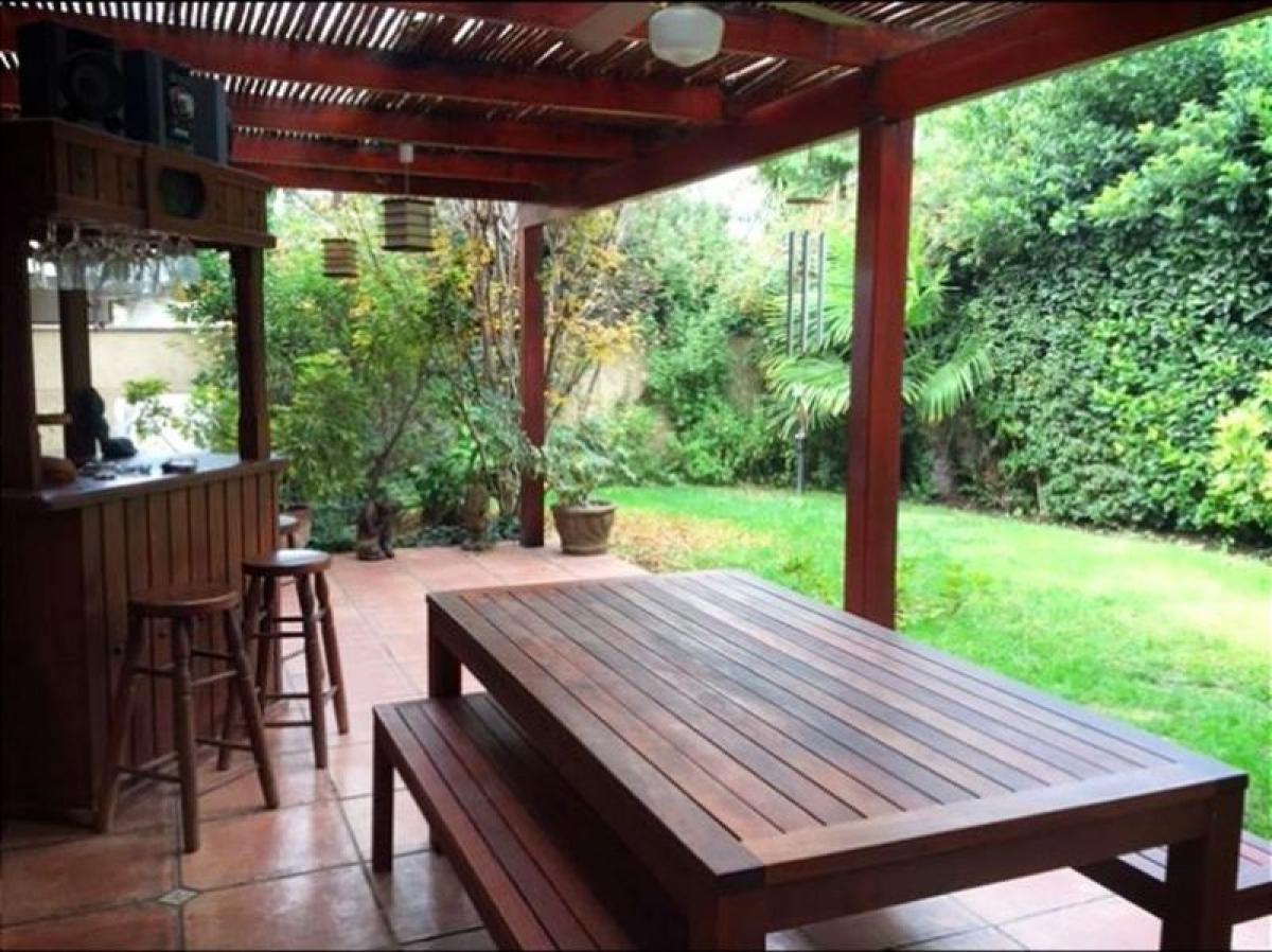 4 bedrooms House in Santiago, Chile No. 4653