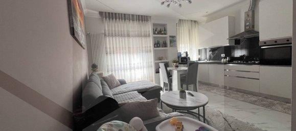 3 rooms Apartment in Bologna, Italy No. 27539 4