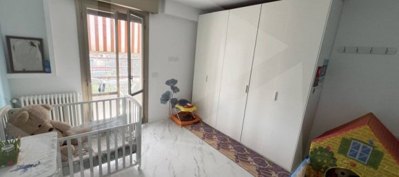 3 rooms Apartment in Bologna, Italy No. 27539 21