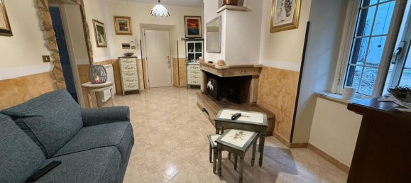 4 rooms Apartment in Palombara Sabina, Italy No. 195870 6