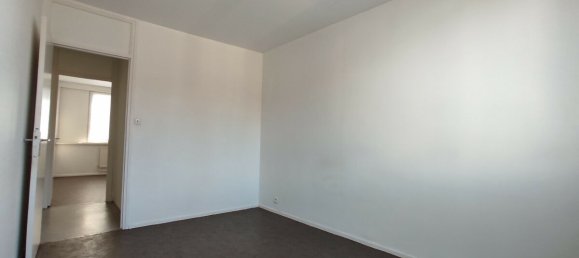 2 bedrooms Apartment in Raismes, France No. 75182 4