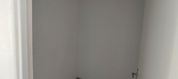 2 bedrooms Apartment in Raismes, France No. 75182 8