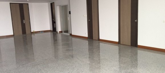 6 bedrooms Penthouse in Thonburi, Thailand No. 62700 4