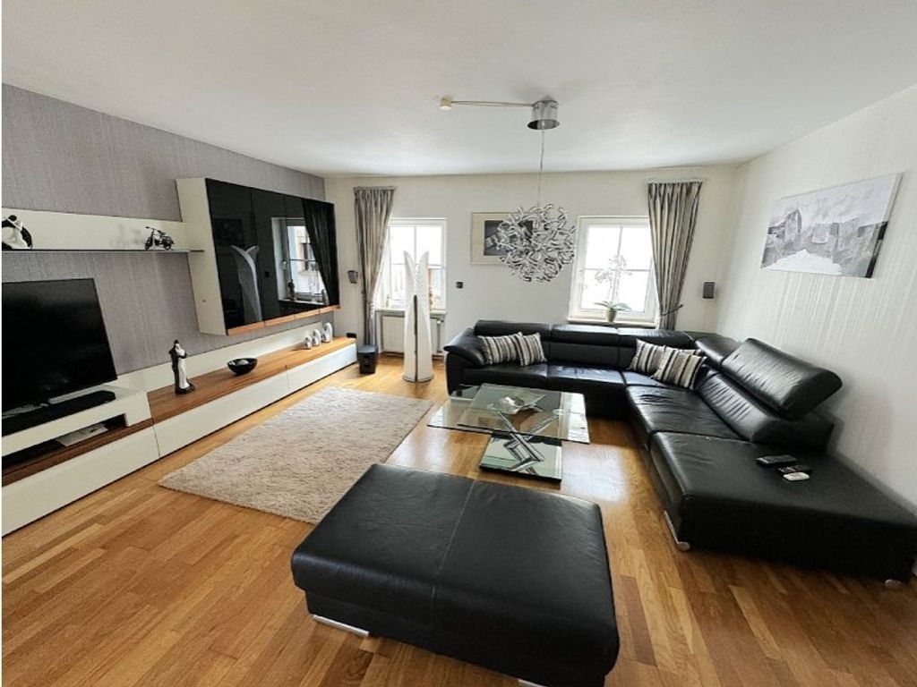 Adosado de 5 dormitorios en Trier-Saarburg, Germany No. 178026