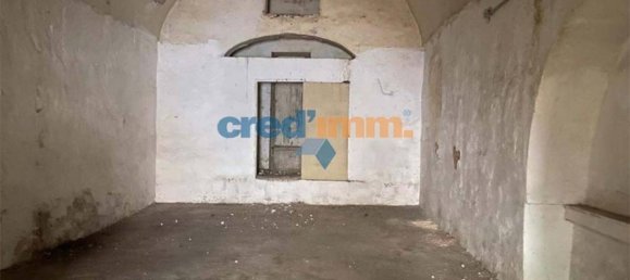 2 rooms Commercial property in Molfetta, Italy No. 133852 2