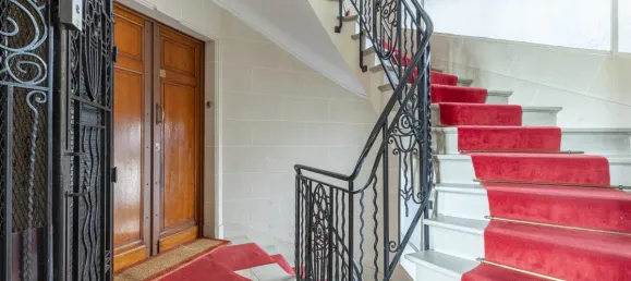 2 bedrooms Apartment in Paris, France No. 165759 13