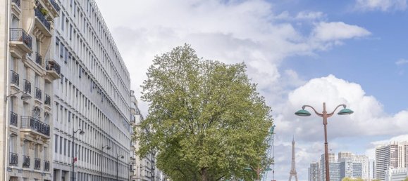 2 bedrooms Apartment in Paris, France No. 165759 2