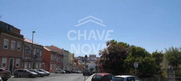  Land in Lisbon, Portugal No. 89557 8