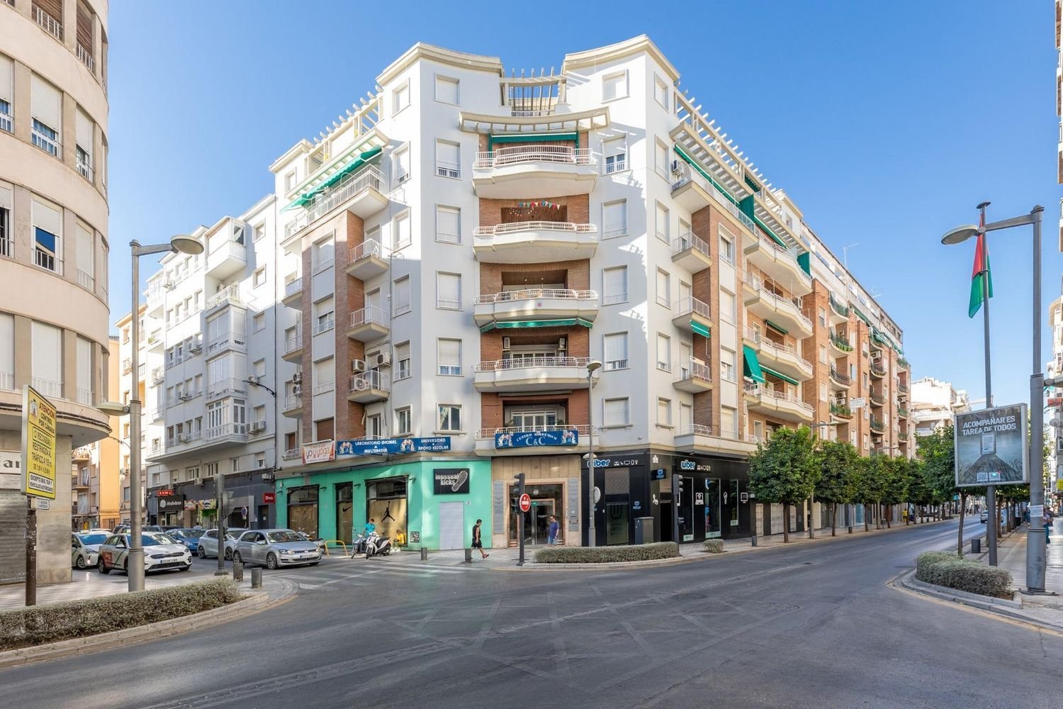 4 bedrooms Apartment in Granada, Spain No. 108586