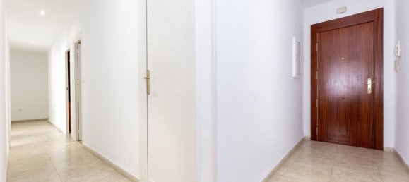 4 bedrooms Apartment in Granada, Spain No. 108586 22