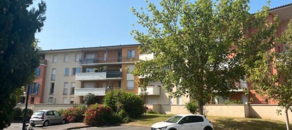 2 bedrooms Apartment in Muret, France No. 339333 3