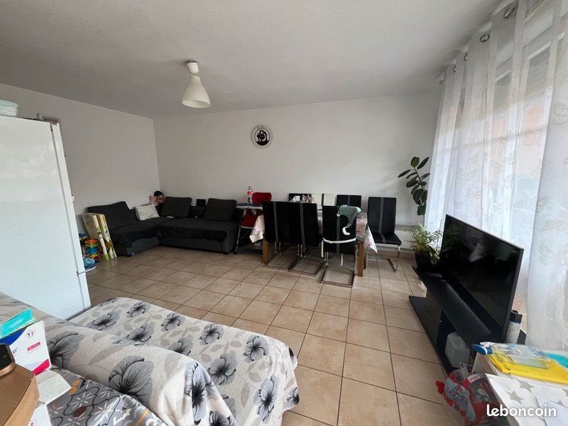 2 bedrooms Apartment in Muret, France No. 339333