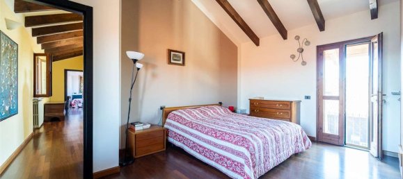 Дом с 8 комнатами в Пьемонт, Италия № 307570 20