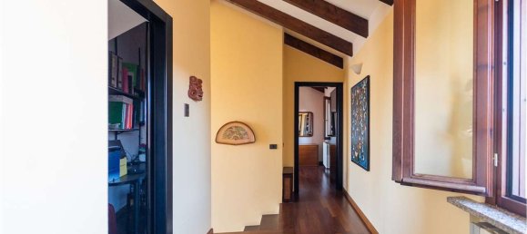 Дом с 8 комнатами в Пьемонт, Италия № 307570 18