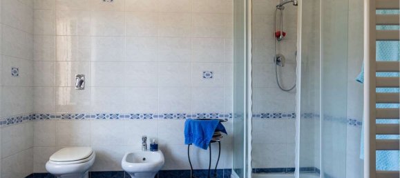 Дом с 8 комнатами в Пьемонт, Италия № 307570 15