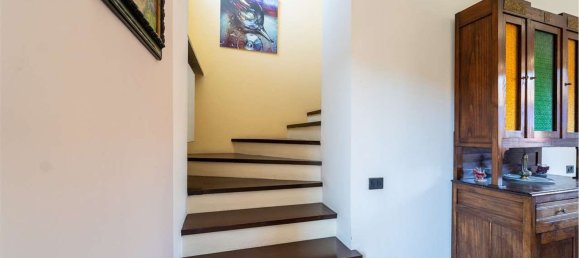 Дом с 8 комнатами в Пьемонт, Италия № 307570 17