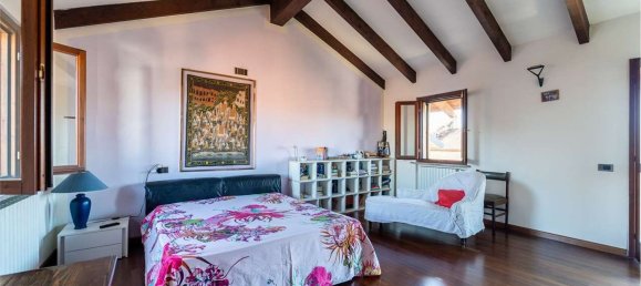 Дом с 8 комнатами в Пьемонт, Италия № 307570 25