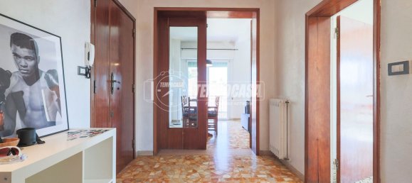 5-salle Appartement à Rimini, Italy No. 298958 13