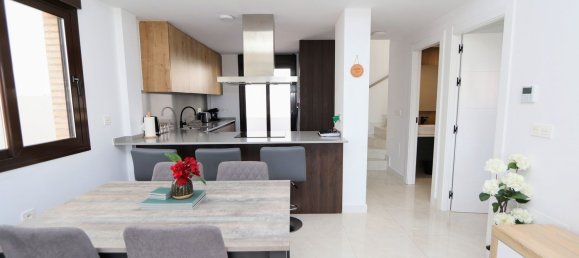 3 bedrooms Villa in Alicante, Spain No. 199386 3