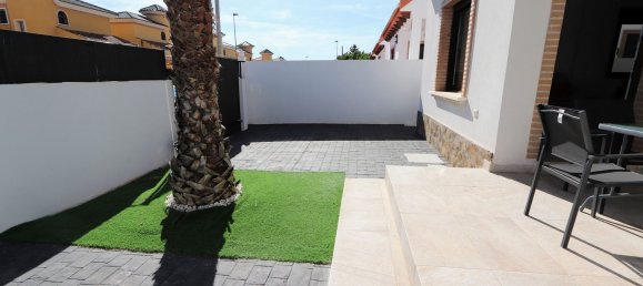 3 bedrooms Villa in Alicante, Spain No. 199386 34