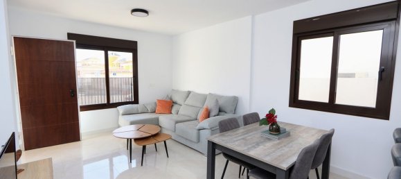 3 bedrooms Villa in Alicante, Spain No. 199386 4