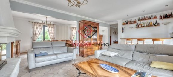 4 bedrooms House in Gournay-sur-Marne, France No. 358486 5