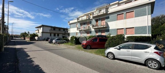 2 Schlafzimmer Wohnung in Carrara, Italy, Nr. 355259 6