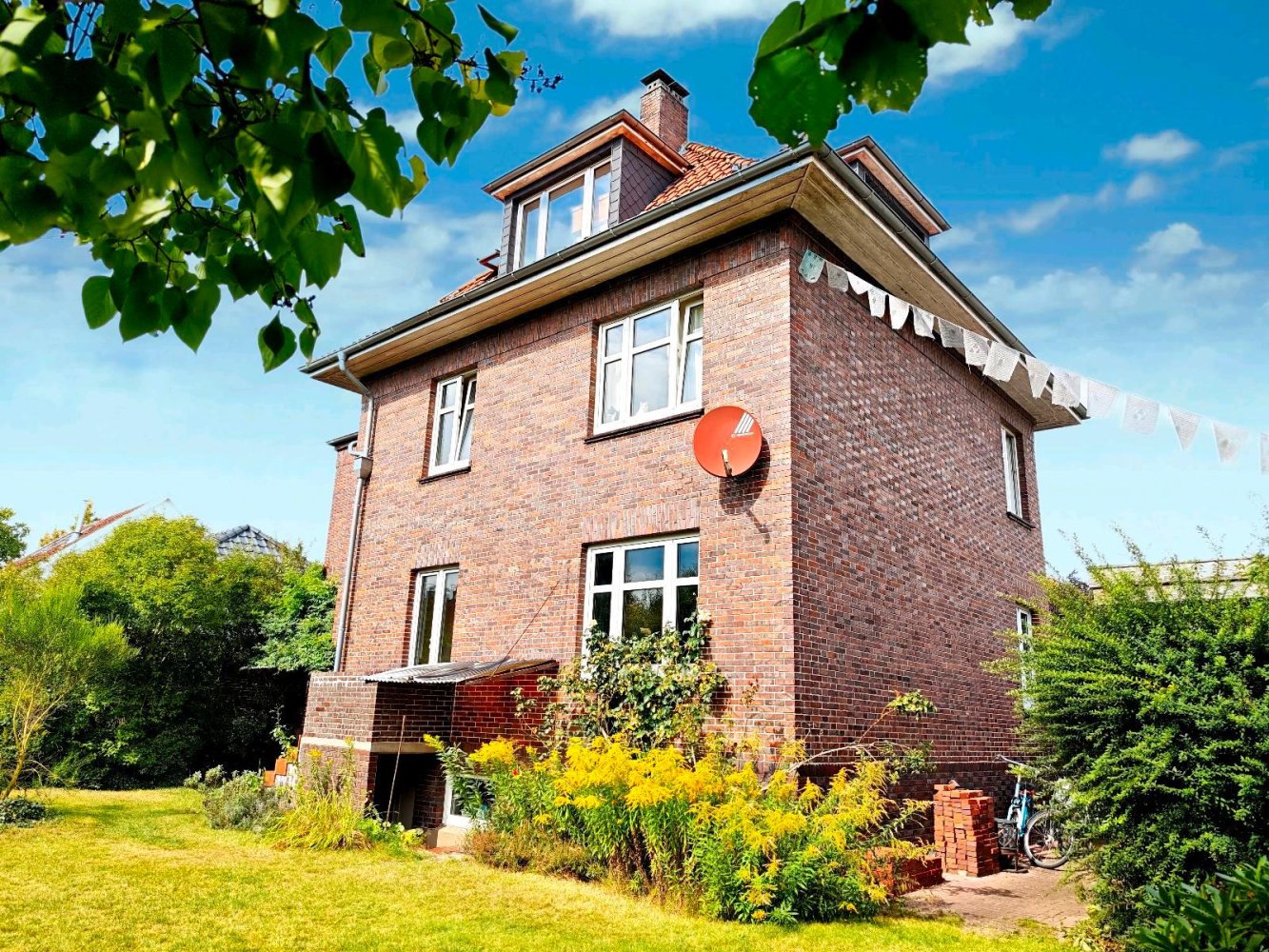 Таунхаус с 7 комнатами в Ольденбург, Германия № 291732