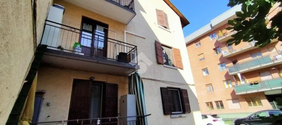 2 bedrooms Apartment in Aosta, Italy No. 331623 2