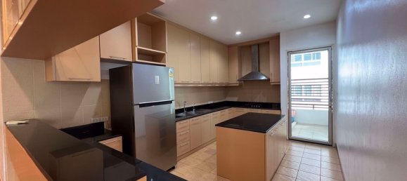 Кондоминиум  с 3 спальнями в Ваттхана, Таиланд № 4426 11