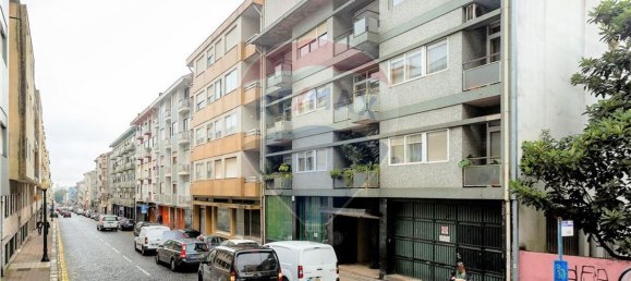 5 bedrooms Apartment in Porto, Portugal No. 37610 26