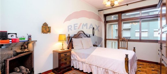 5 bedrooms Apartment in Porto, Portugal No. 37610 19