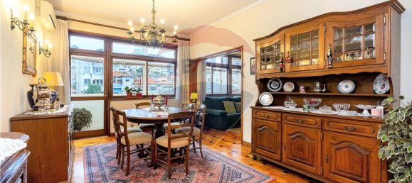 5 bedrooms Apartment in Porto, Portugal No. 37610 2