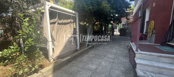 Квартира с 1 спальней в Генуя, Италия № 378219 8