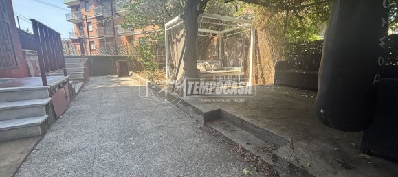 Квартира с 1 спальней в Генуя, Италия № 378219 5