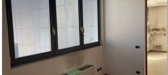 204m² Office in Bergamo, Italy No. 260926 16