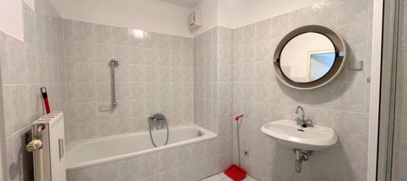 3 rooms Apartment in Brigittenau, Austria No. 161693 9
