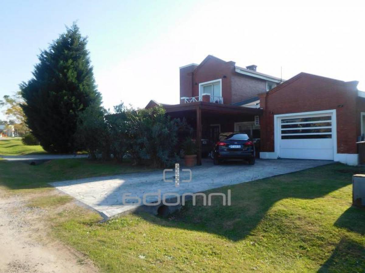 4 Schlafzimmer Haus in Pilar, Argentina, Nr. 16312