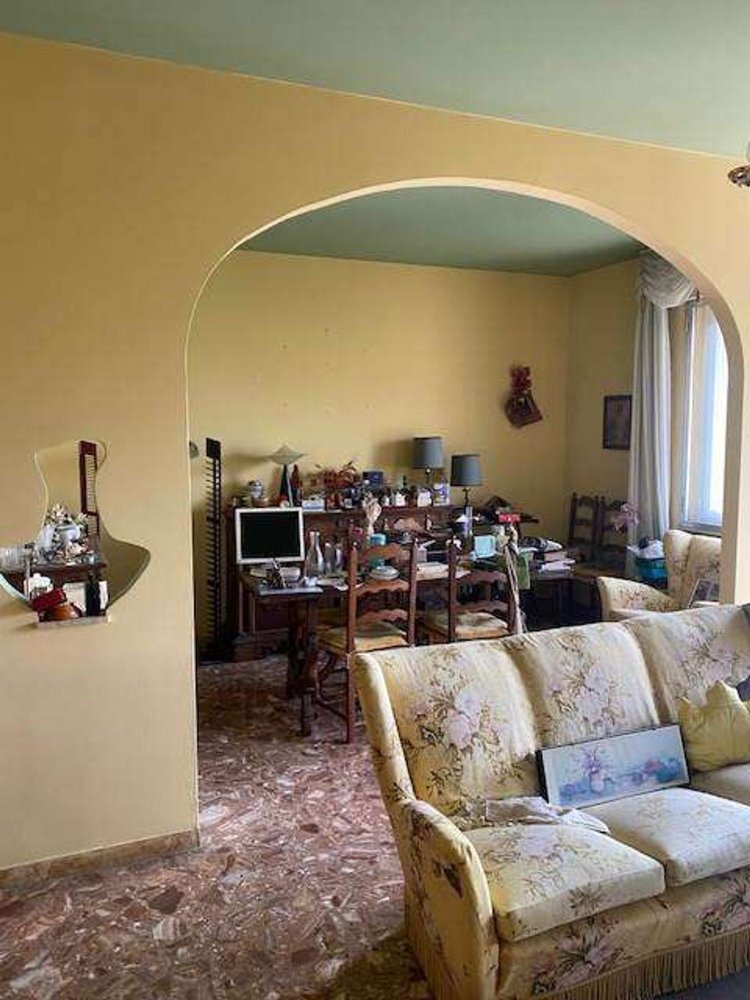 6 bedrooms Apartment in Forlì, Italy No. 389701