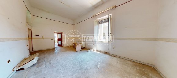 4 bedrooms Apartment in Aversa, Italy No. 361478 14