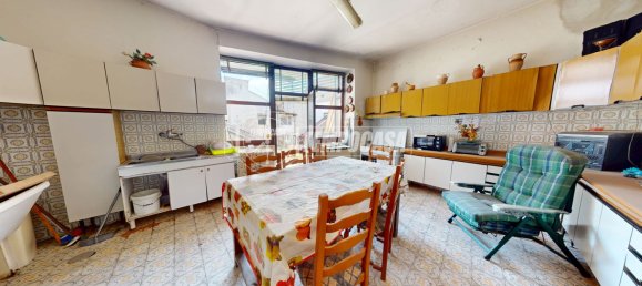 4 bedrooms Apartment in Aversa, Italy No. 361478 2