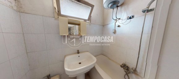 4 bedrooms Apartment in Aversa, Italy No. 361478 6