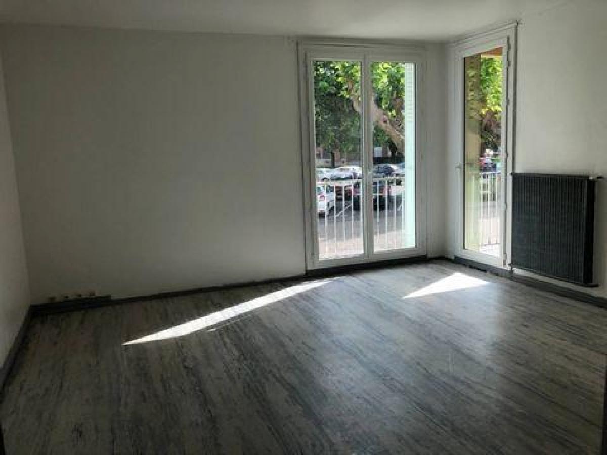 Apartamento T2 em Pierrelatte, France N.º 25382